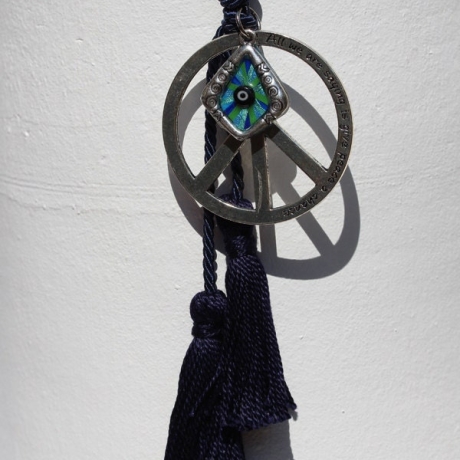 Quasten Halskette mit Peace Symbol und Glücksbringer Auge blau
