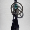 Quasten Halskette mit Peace Symbol und Glücksbringer Auge blau