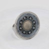 Ring mit Mond Mandala in runder Fassung silberblau blaugrau