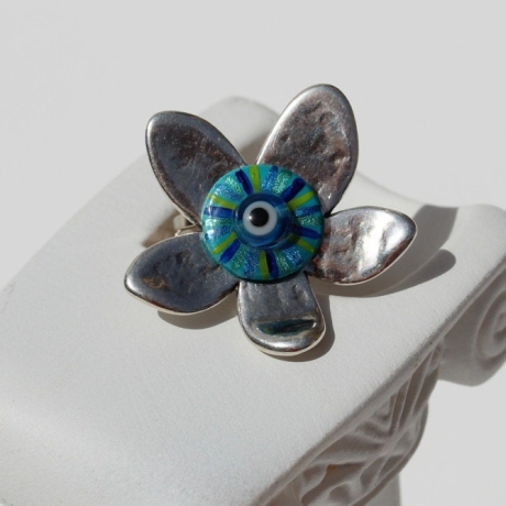 Ring mit Blume und handbemaltem Glücksbringer Mati Nazar Auge