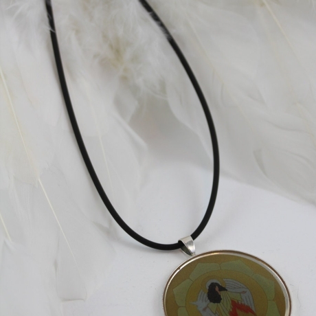 Engel Halskette mit Erzengel Uriel Anhänger an Kautschukkordel