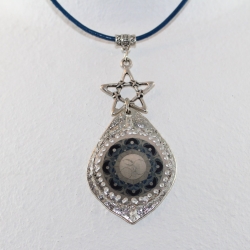 Halskette mit Mond Mandala und Pentagramm Stern an Kordelkette