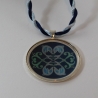 Halskette mit Delfin Mandala, Delphin Kette blau grau mit Kordel