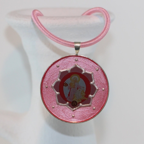 Erzengel Ariel in Lotus Halskette, Engel Schmuck in Rosa Pink