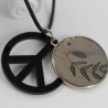 Halskettette mit Taube und Peace Symbol Anhänger an Kordelkette