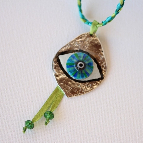 Boho Halskette mit Glücksbringer Auge an Flechtkordel grün blau