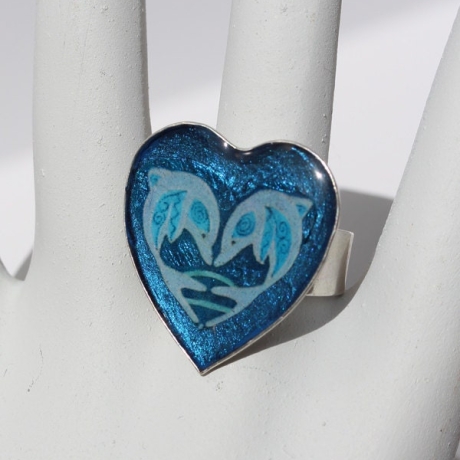 Herz Ring Delphin Motiv, Delfinpaar Damenring herzförmig blau