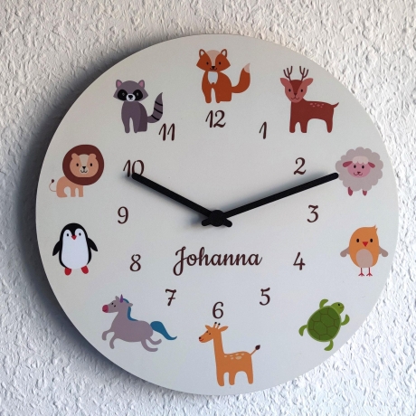 Personalisierte Wanduhr mit Tieren Schaf Kinderuhr mit Name