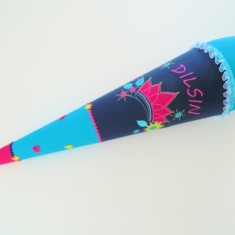 Schultüte Krone mit Kissen und Name bestickt 