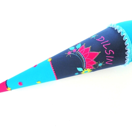 Schultüte Krone mit Kissen und Name bestickt 