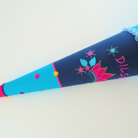 Schultüte Krone mit Kissen und Name bestickt 