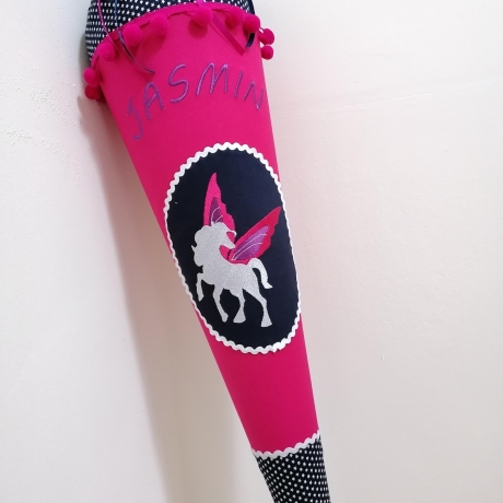 Schultüte Pferd Pegasus mit Kissen und Name bestickt