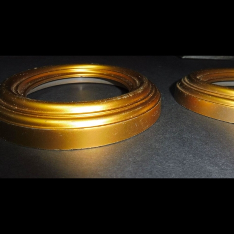 2 Bilderrahmen Kunststoff goldfarben oval 9,5 x 11,5 cm