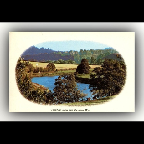 Goodrich Casle and the River Wye - Postkarte