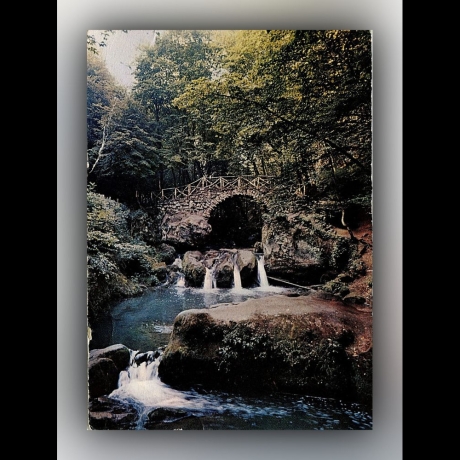 Der malerische Schiessentümpel-Wasserfall im Müllerthal - Postkarte