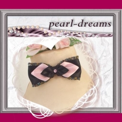 Choker mit einer edlen Fliege / Schleife aus Satin