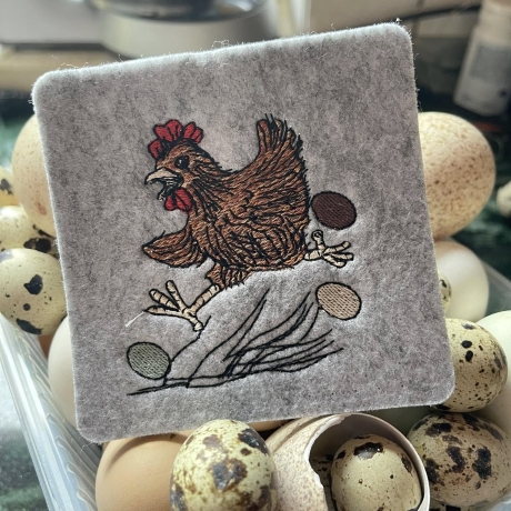 Einzeldatei Huhn 01 - Größe: 6.70 x 7.27 cm
