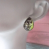 versilberte Ohrstecker mit schönem floralen Cabochon