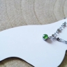 personalisierte Fußkette aus Herzchen mit Monatsstein Anhänger 