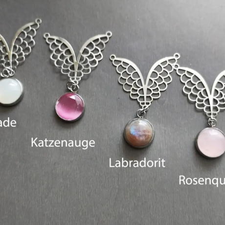 Halskette Engelsflügel mit 14 Varianten von Edelsteine