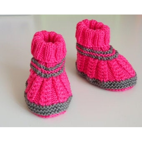 grau pinke Babyschuhe 3-6 Monate aus Babygarn