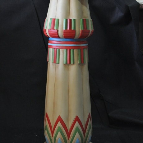 Hohe ägyptische Säule. Schöne Dekoration. 93 cm.