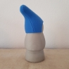 handmade Zwerg / Gartenzwerg Figur Beton mit Filz Mütze blau 28cm