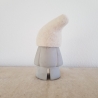 HausZwerg Dekofigur Beton / WOLLFilz Mütze creme Handnaht 28 cm