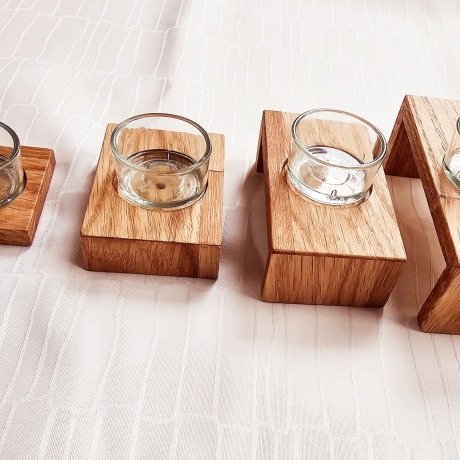 Adventstreppchen aus Akazien-Holz, Teelichthalter, Kerzenhalter