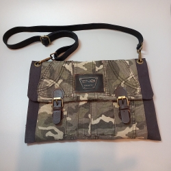 Clutch Jeans Bag Camouflage upcycling EINZELSTÜCK