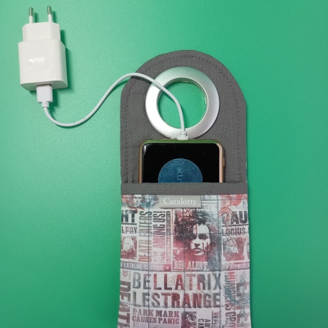 1 Handy Ladetasche Modell Zeitung 