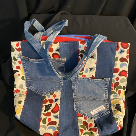 Einzigartige Handtasche aus Jeans mit Stoff ( upcycling)