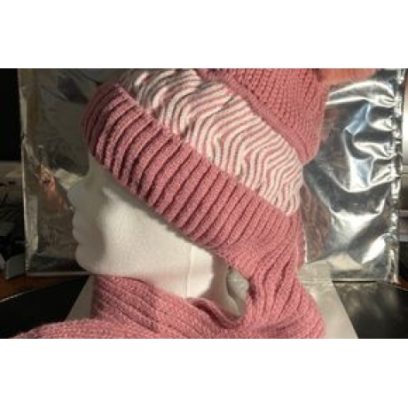 Damen-Winter-Beanie-Mütze, Bömmel + integrierter Schal, neu