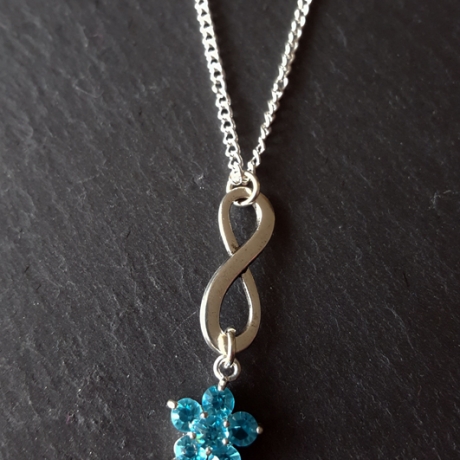 Kette Blue Flower-Eternity Unendlichkeit Strass