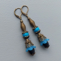 Blumenförmige Ohrhänger Blumen türkis-schwarz