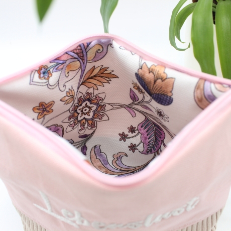Bestickte Universaltasche Rosa „Lebenslust“ Sommerlich Handmade