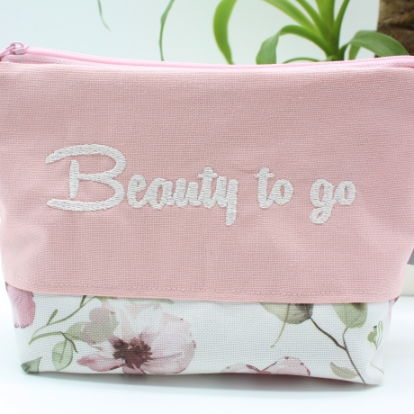 Bestickte Universaltasche Rosa „Beauty to go“ Handmade genäht
