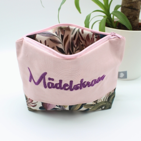 Bestickte Universaltasche Rosa „Mädelskram“ Lila Handmade genäht
