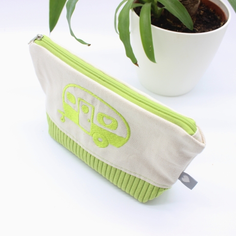 Bestickte Universaltasche Beige „Camper“ Handmade Unikat