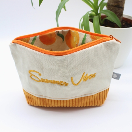 Bestickte Universaltasche Beige „Summer Vibes“ Handmade Unikat