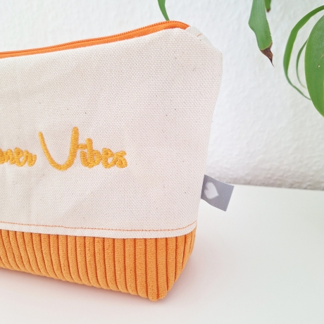 Bestickte Universaltasche Beige „Summer Vibes“ Handmade Unikat