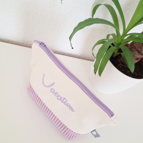 Bestickte Universaltasche Beige „Vacation“ Handmade Unikat