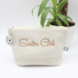 Bestickte Universaltasche Beige „Surfer Girl“ Handmade Unikat