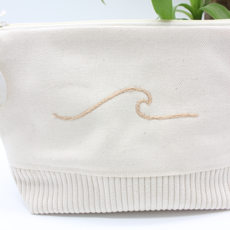 Bestickte Universaltasche Beige „Welle“ Handmade Unikat