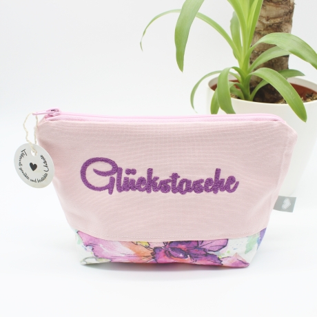 Bestickte Kosmetiktasche Rosa „Glückstasche“ - handmade Unikat