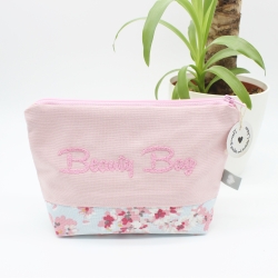 Bestickte Kosmetiktasche Rosa „Beauty Bag“ handgenähtes Unikat