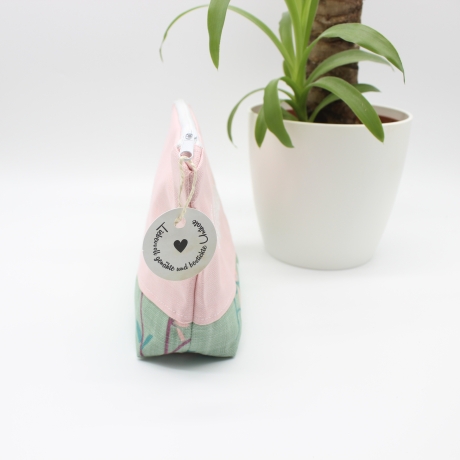 Bestickte Universaltasche Rosa „Wanderlust“ handgenähtes Unikat