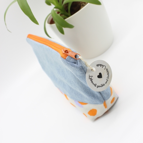 Bestickte Kosmetiktasche Jeans „Beauty Queen“ – handmade Unikat