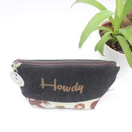 Universal-/Kosmetiktasche bestickt Howdy Handmade Geschenkidee