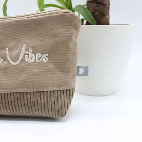 Bestickte Universaltasche „Beach Vibes“ Sommerlich Handmade